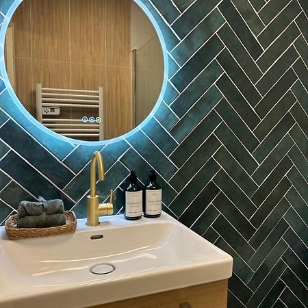 Menton Carre D'Or - Private Garage Apartment Екстериор снимка