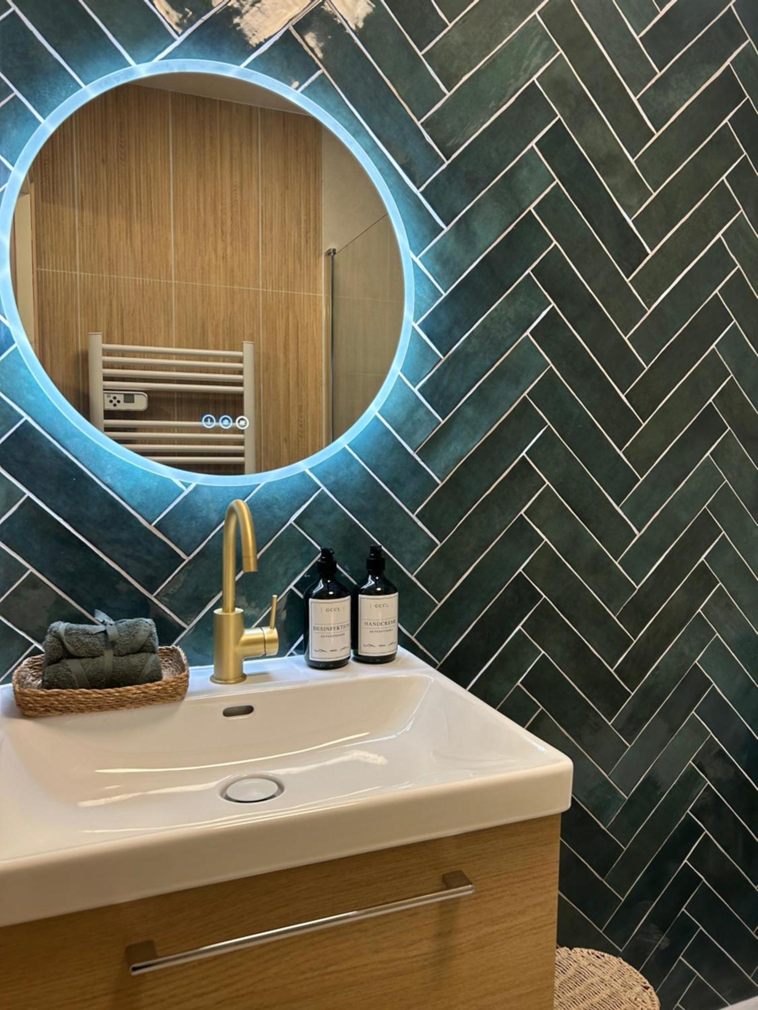 Menton Carre D'Or - Private Garage Apartment Екстериор снимка